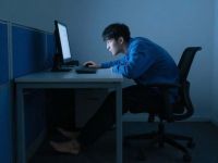 久坐是"慢性自杀"？每天多坐1小时，身体竟发生这些可怕变化！